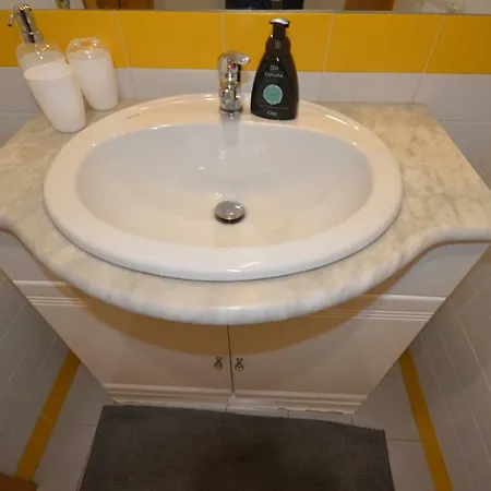 Quarto em Acomodações Particulares Feel Like Your Home/family
